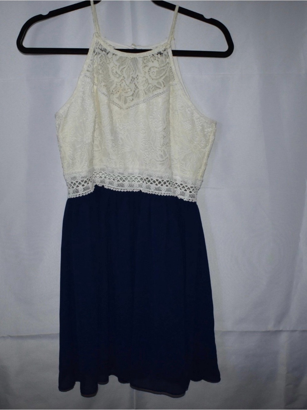 BY & BY LACE COLORBLOCK DRESS – SIZE 13